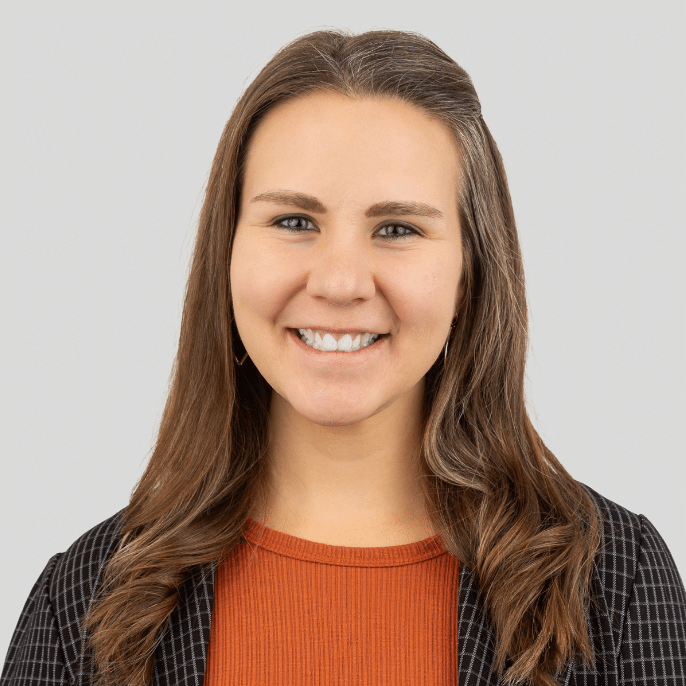 Headshot of Lynn Peters