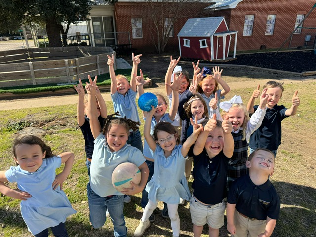Photo of Limestone Christian Academy elementary school students